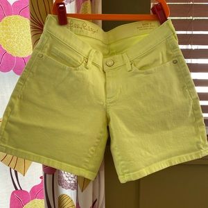 EUC worn once! Lilly Pulitzer 7" 🍋Yellow “Lemon Drop” South Ocean shorts size 4